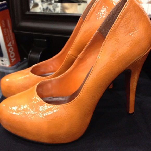 High heel shoes