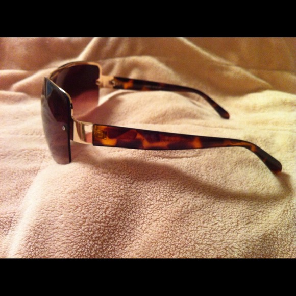 *SOLD* - Picture 2 of 3