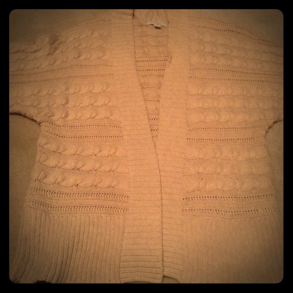 ⭐SOLD ⭐New York & Co sweater
