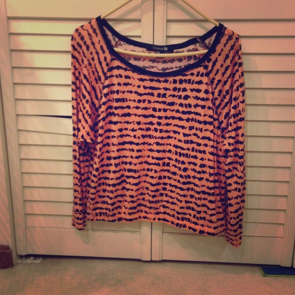 Loose fitting cute shirt