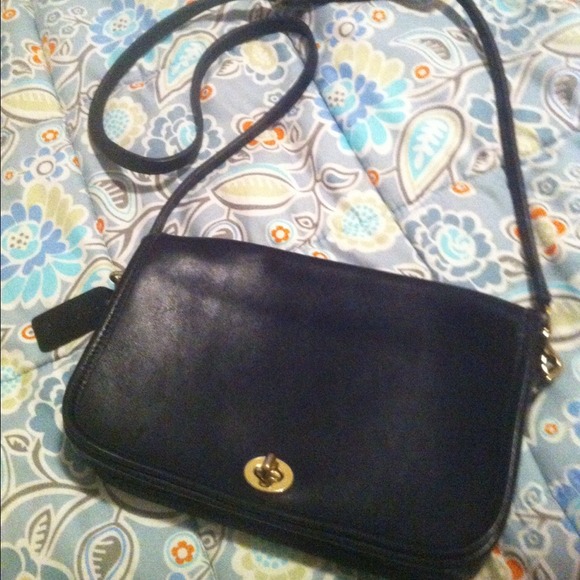 NOT FOR SALE! My new Coach bag from @erosson