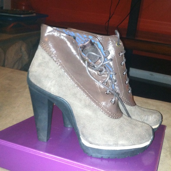 DKNY Shoes - Dkny bootie