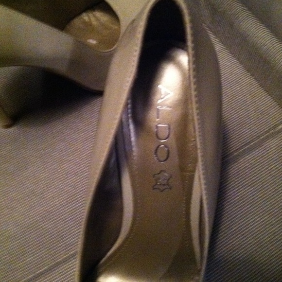Aldo nude jells size 36