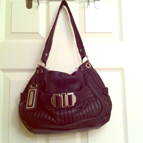 B Makowsky black purse
