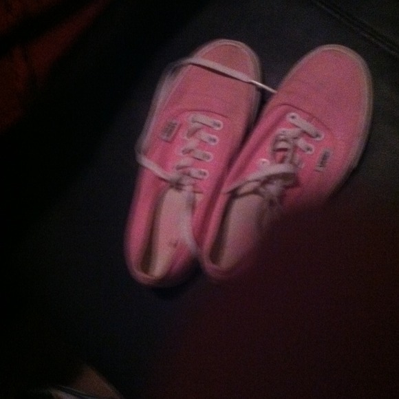 Light pink size 5 vans