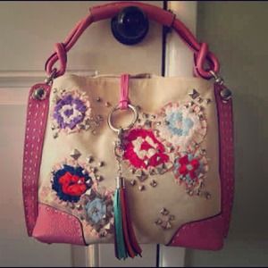 BRAND NEW BCBGMAXAZRIA