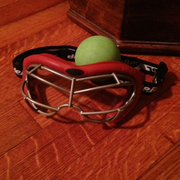 Lacrosse Eyemask and Ball