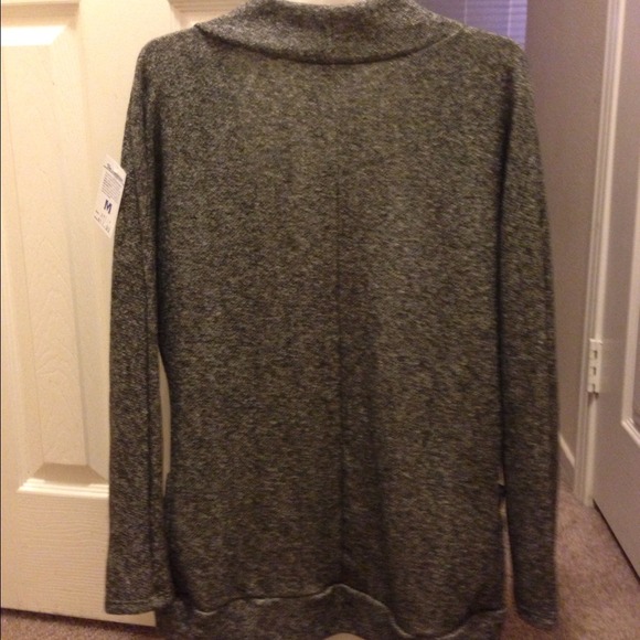 ππsuper cute cardigan ππ - Picture 2 of 4