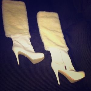 Colin Stuart size 10 fur high heel boots