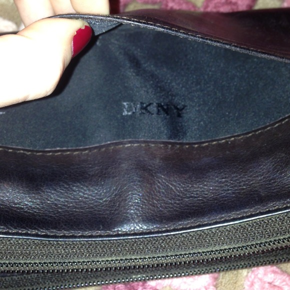 Authentic DKNY wallet - Picture 4 of 4