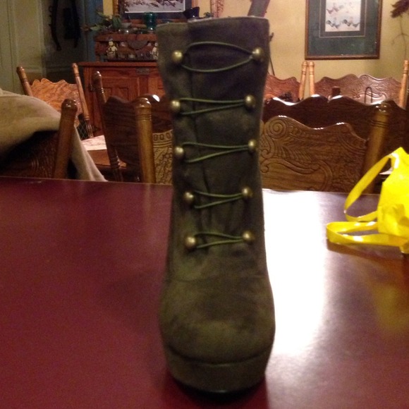 🚫🚫SOLD ON THREADFLIP!!🚫🚫 - Picture 2 of 4