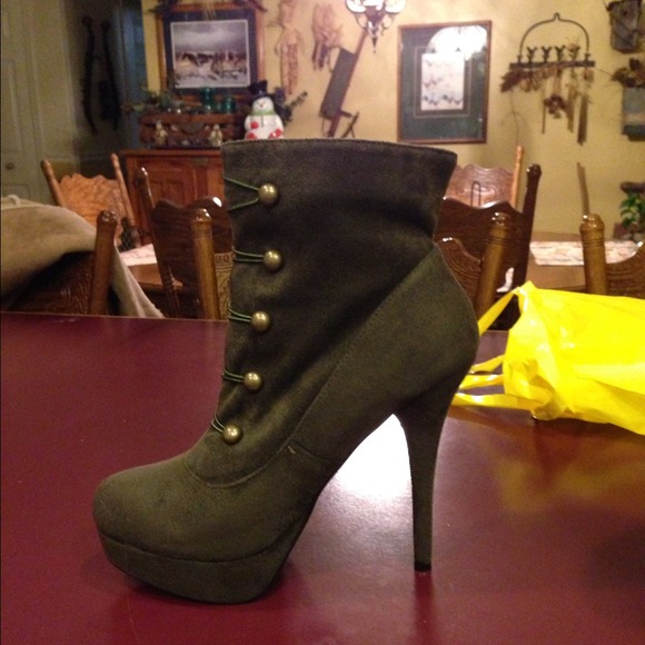 🚫🚫SOLD ON THREADFLIP!!🚫🚫 - Picture 3 of 4