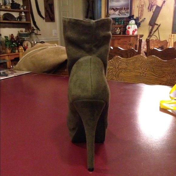 🚫🚫SOLD ON THREADFLIP!!🚫🚫 - Picture 4 of 4