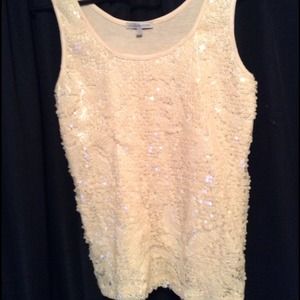 Sequenced top