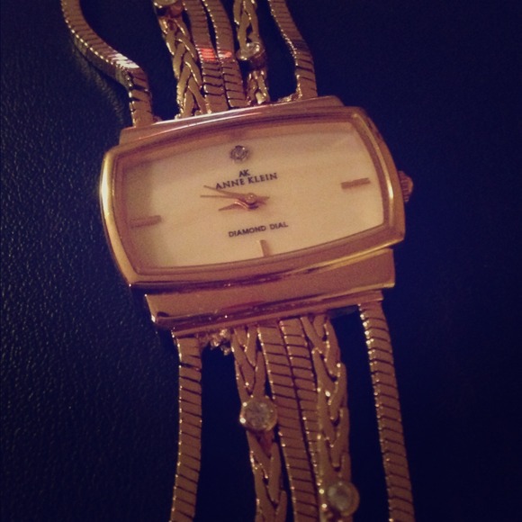 Watch - Picture 1 of 1