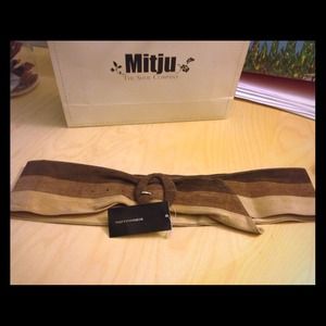 BCBG three color suede belt