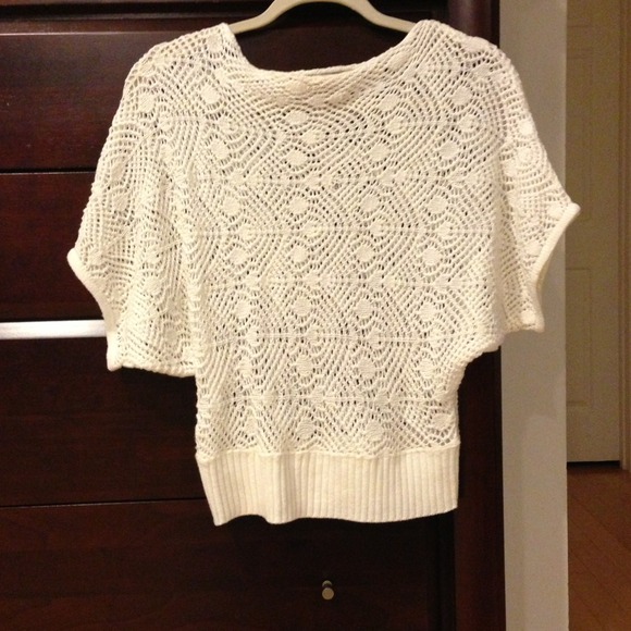 🚫Sold in Bundle🚫 Forever 21 Crochet Sweater