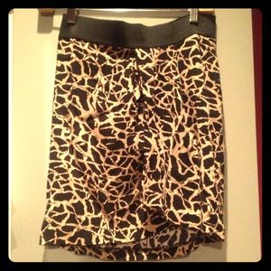 Dresses & Skirts - Black and beige print high waisted skirt Dresses & Skirts - Black and beige print high waisted skirt