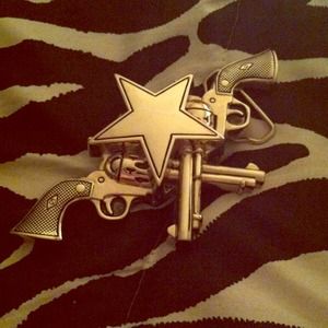 Silver Star and guns belt buckle :)