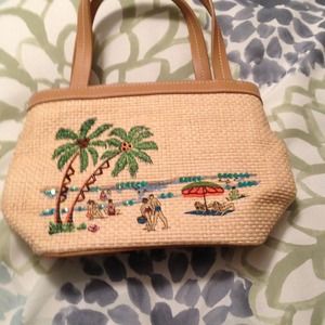 EA Bag small straw and leather summer bag! Fun bag