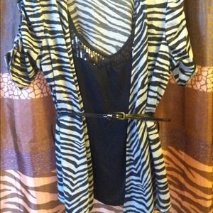Nwot bongo zebra shirt w/ built in tank