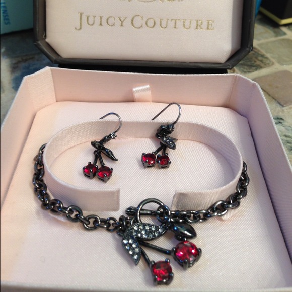 Juicy couture earrings and bracelet!