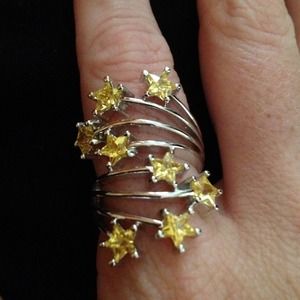 Yellow star ring