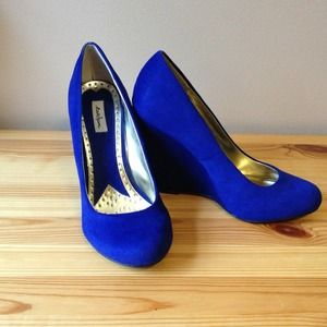 Royal blue suede Wedge Shoes !!! Size 7.5