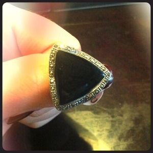 Silver ring w/ onyx rock