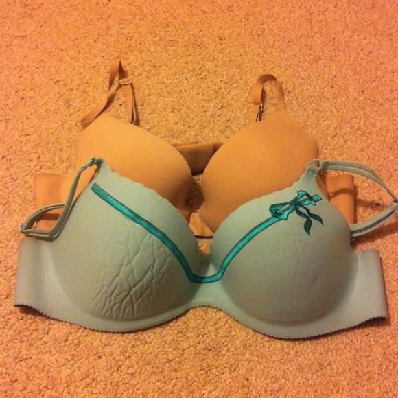 2 vs bras(reserved)