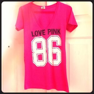 Love pink v-neck T