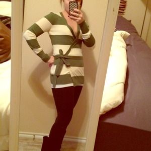 ✨on hold✨Green and cream wrap sweater!