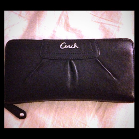 Black Leather Coach Wallet