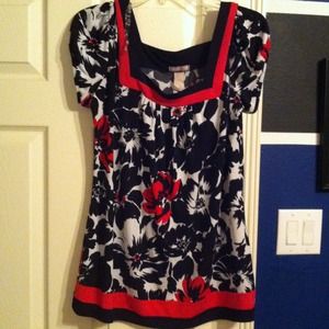 Fun black and hot pink top!