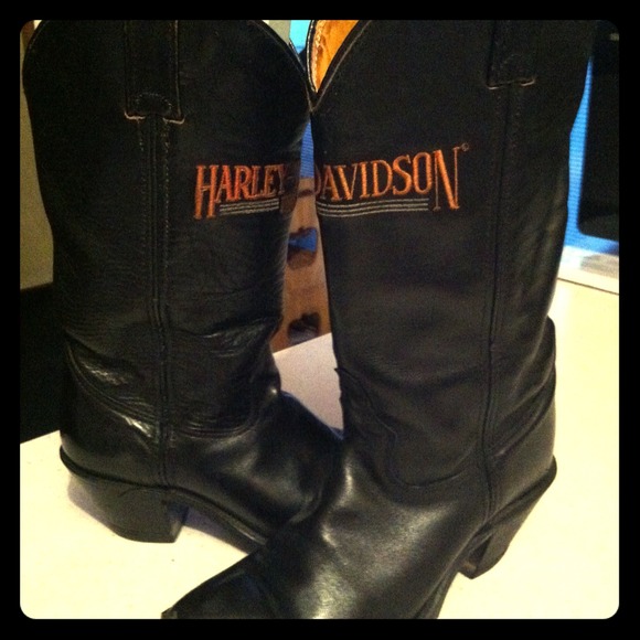 Boots - Ladies size 6b Harley boots.