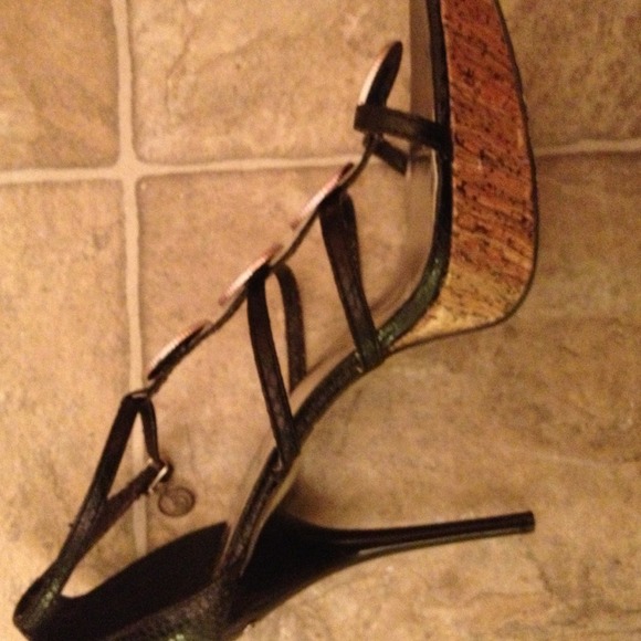 Spring/Summer heel - Picture 2 of 3