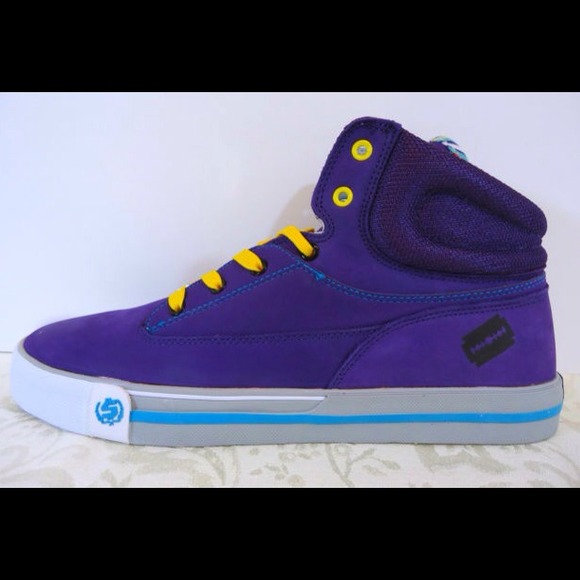 Purple mid-top Kicks! - Picture 2 of 3