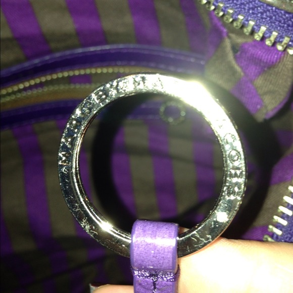 🔥REDUCED🔥 Authentic Marc Jacobs Hand Bag - Picture 3 of 4