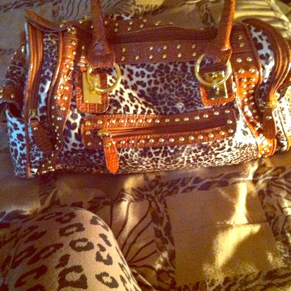 Wild printed tote bag