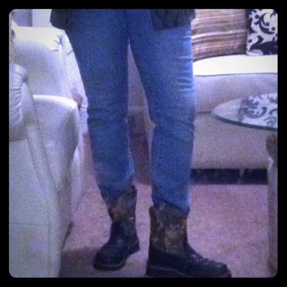 Camouflage Boots😍