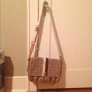 Classic Coach Crossbody