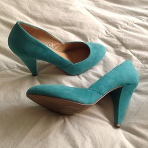 Aqua blue shoes, only worn once.