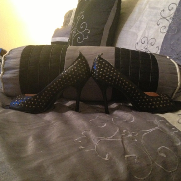 Ladies shoes - Picture 3 of 3