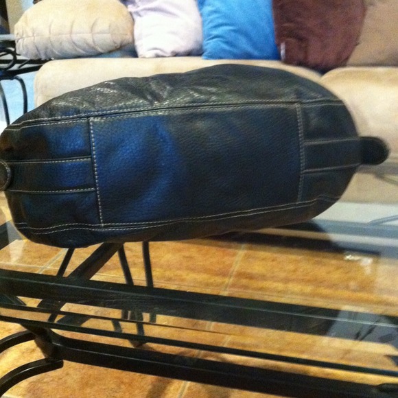 Large black handbag - Picture 3 of 4