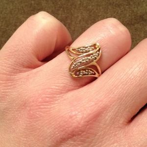 **SOLD** Bundle for luxushop4less 3 rings