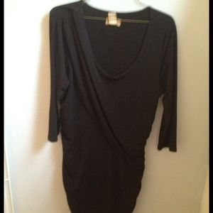 ⭕RESERVED⭕Black form fitting dress