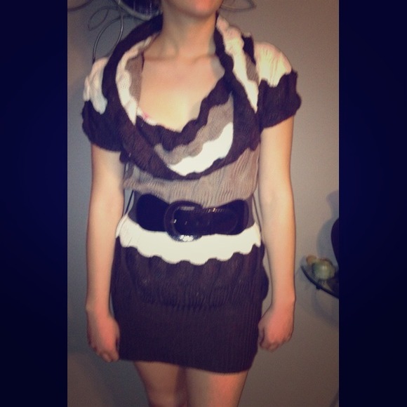 🆕BRAND NEW🆕 BEAUTIFUL brown knit dress with belt