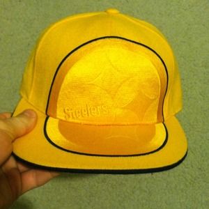Flat brim steelers hat