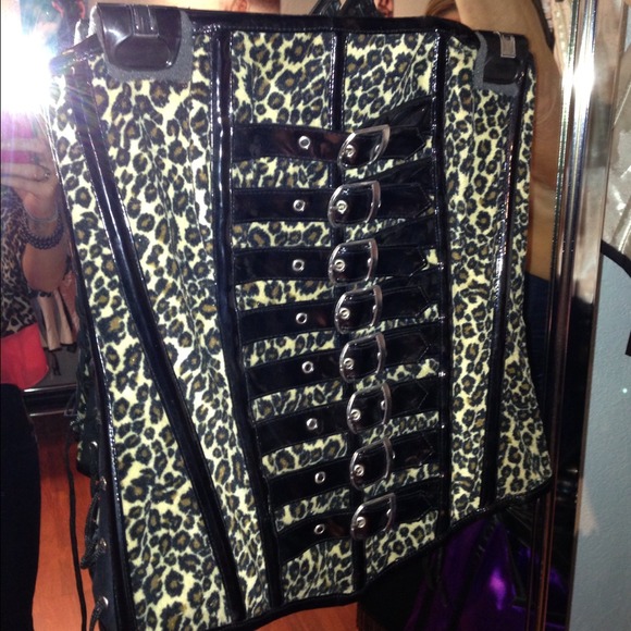 Fur leopard corset
