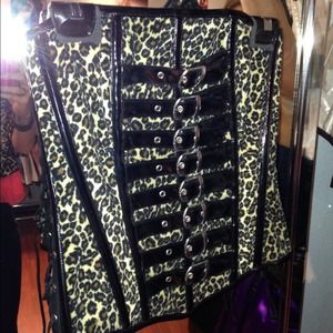 Fur leopard corset